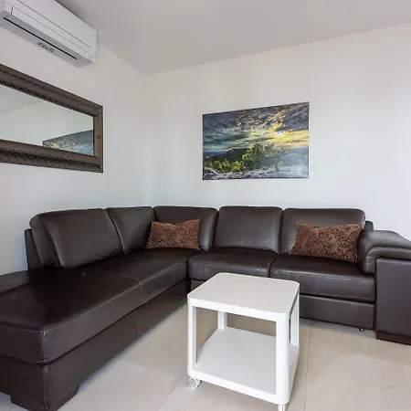 Modernes Mit Meerblick, 500 Meter