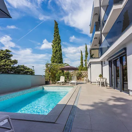 Modernes Mit Meerblick, 500 Meter Apartment Crikvenica