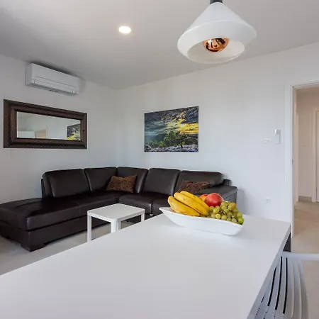 Modernes Mit Meerblick, 500 Meter Apartment Crikvenica