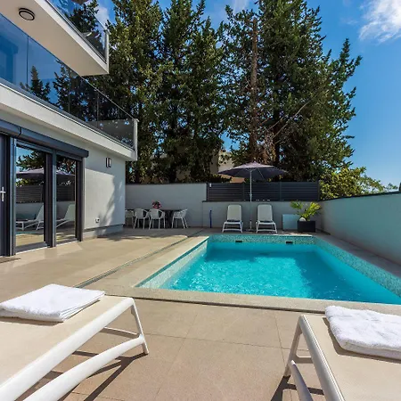 Modernes Mit Meerblick, 500 Meter * Crikvenica