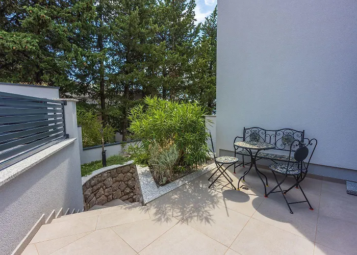 Modernes Mit Meerblick, 500 Meter * Crikvenica